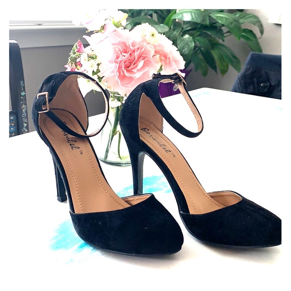 Bonnibel black velvet ALIA Mary Jane style heels